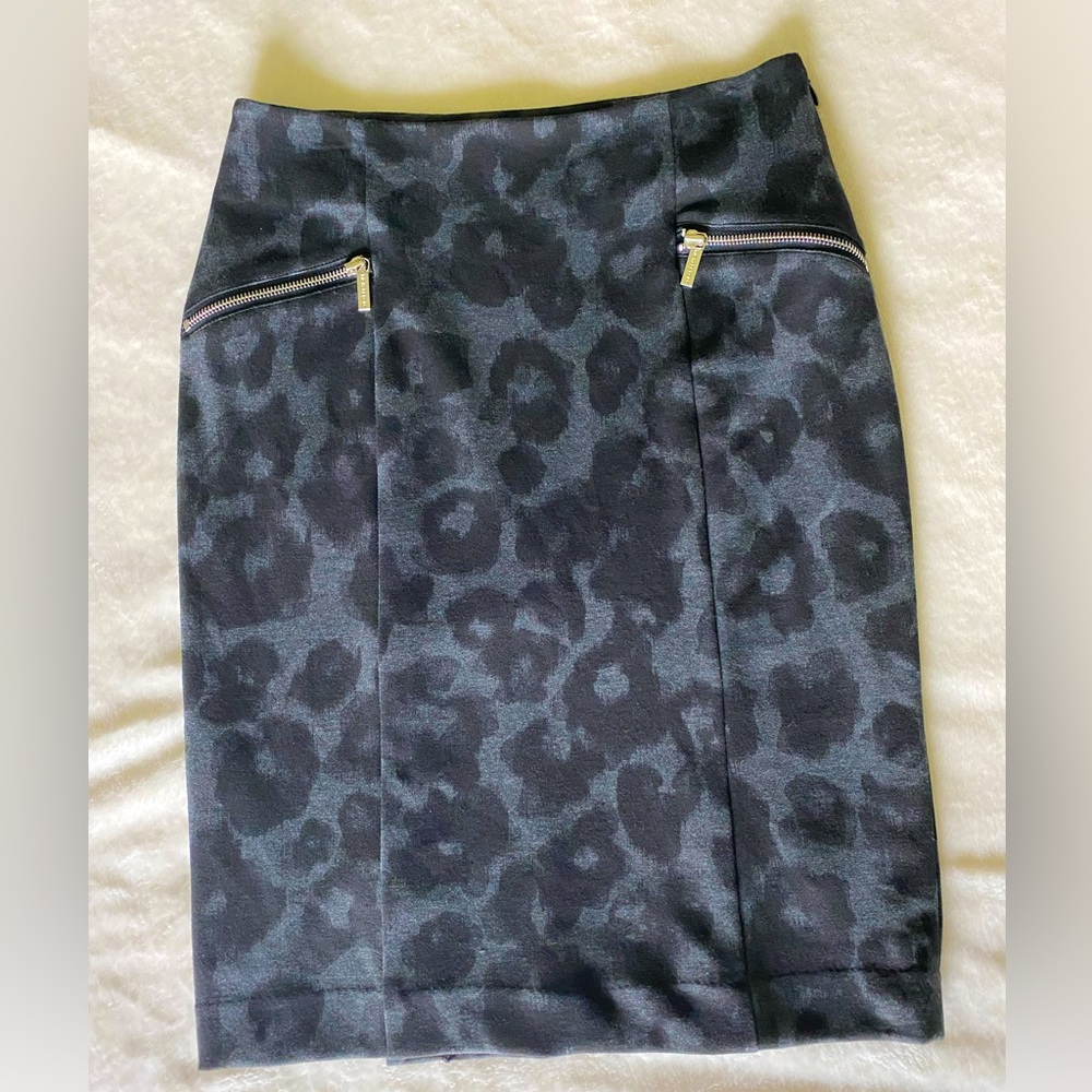 NEW Michael Kors Animal Print Pencil Skirt Size 4